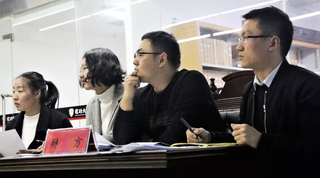 �̹��۽����÷����ڴ�ǹ�ལ�з�һ���