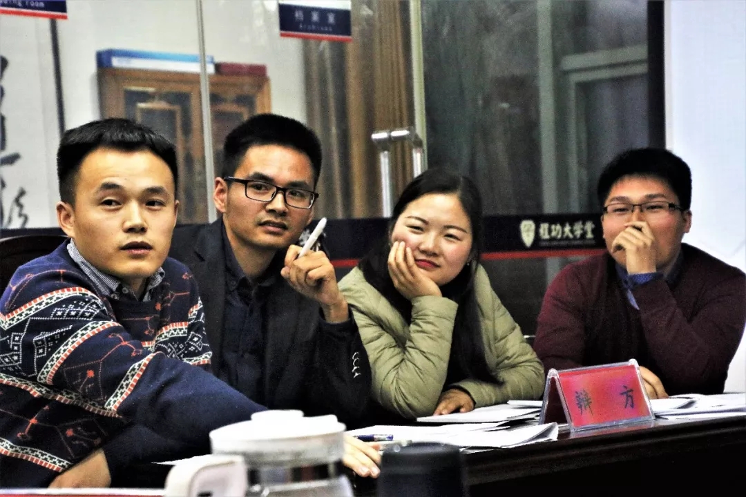 �̹��۽����÷����ڴ�ǹ�ལ�з�һ���